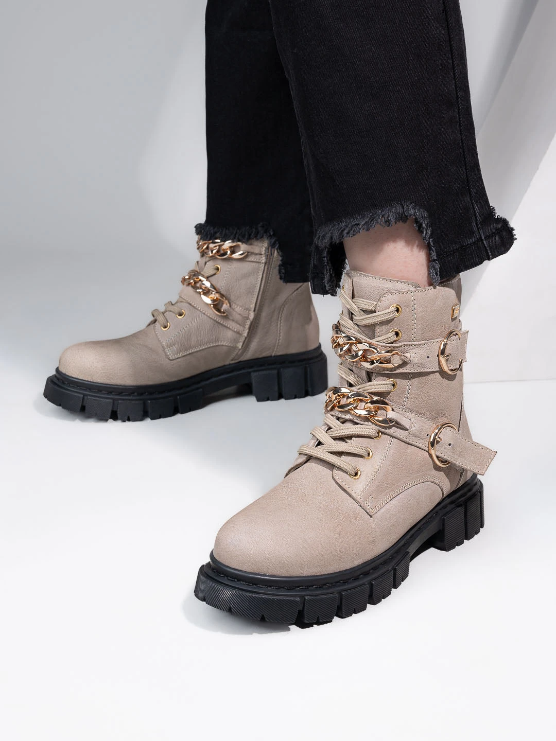 Alberto Torresi Women’s Chunky Sole Ankle Boots With Chain 8 Alberto Torresi Women’s Chunky Sole Ankle Boots With Chain - Image 8