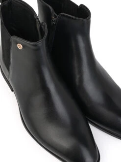 Alberto Torresi Synthetic Black Chelsea Boots For Men 13 Alberto Torresi Synthetic Black Chelsea Boots For Men -Urban Shoes Store DSC 7162 40a174c3 5702 4bc9 b024 f1f12049a0f6